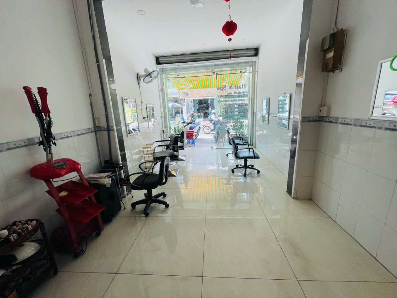Bán Nhà Mặt Tiền Thạch Lam 72m2 - 2 tầng Kinh Doanh tốt - Ảnh 1
